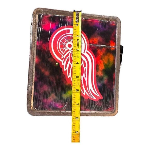 Vintage Detroit Red Wings NHL Metal Lunchbox Handle Distressed Collectible READ - Picture 2 of 16